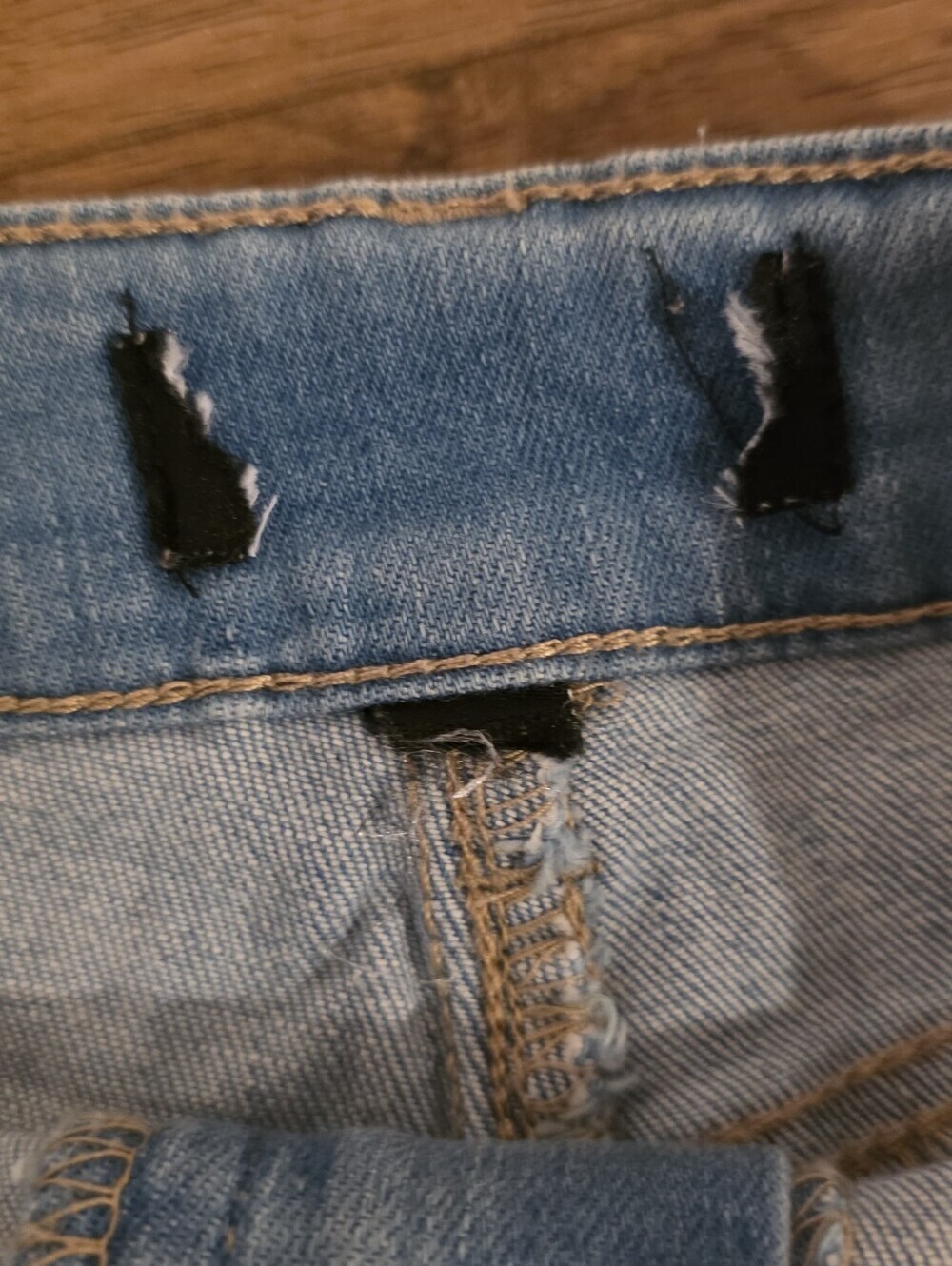 Light Blue Distressed Denim Cuffed Women's Shorts - Picture 4 of 4